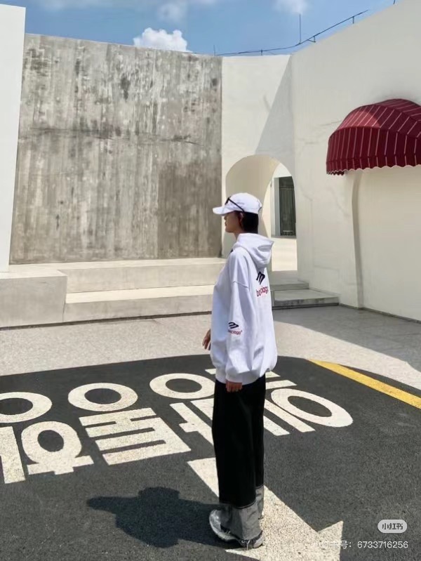 모델 착용 컷