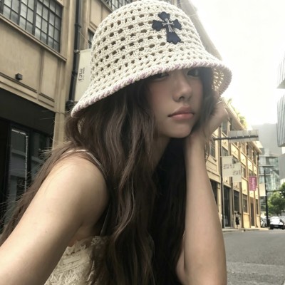 십자가 밀짚 버킷햇