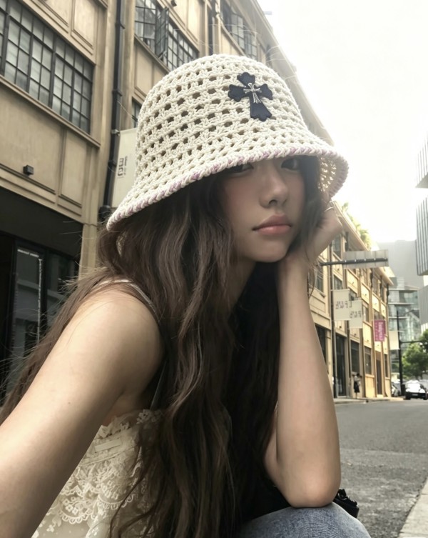 십자가 밀짚 버킷햇