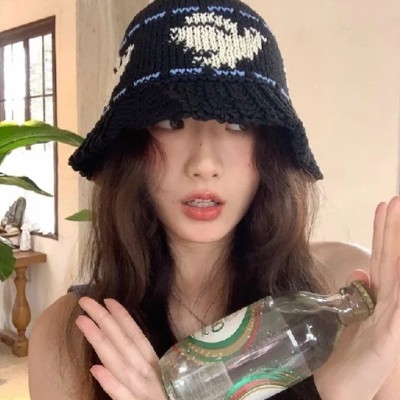 한국판 내추럴 메이크업 필수템