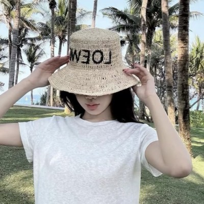 로에베 자수 라피아 버킷햇