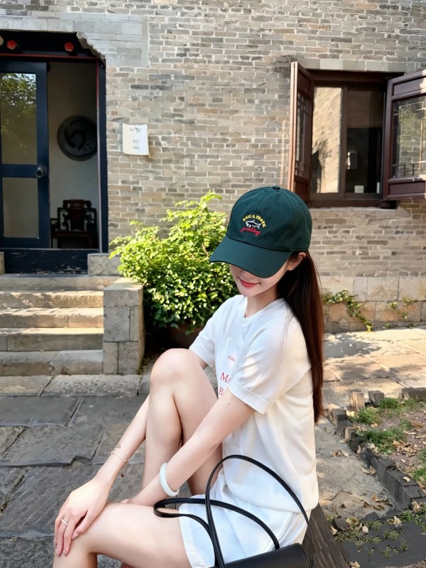 폴앤샤크는 이탈리아 고급 캐주