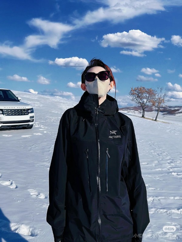 가장 클래식한 블랙 커플 매치