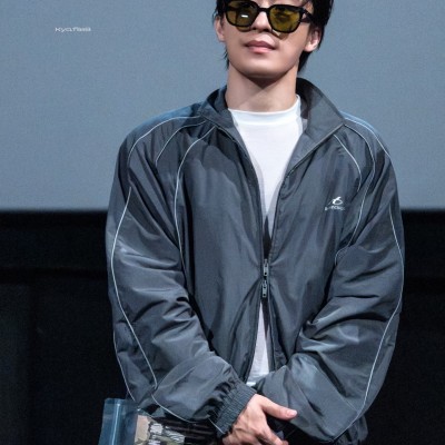 상반신 착용샷