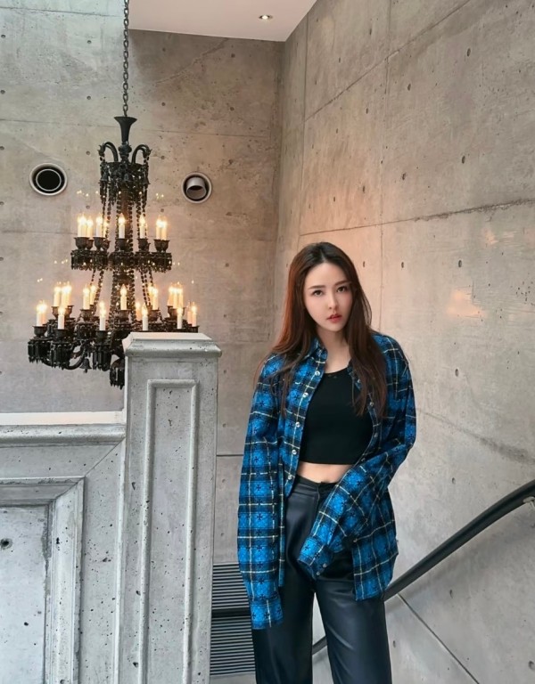 모델 착용 이미지